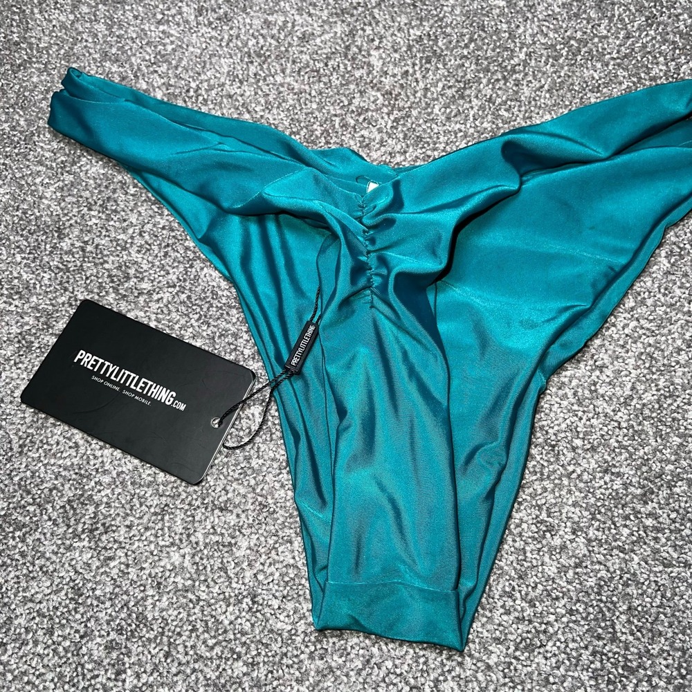 Bikini bottoms Pretty Little Thing size 8